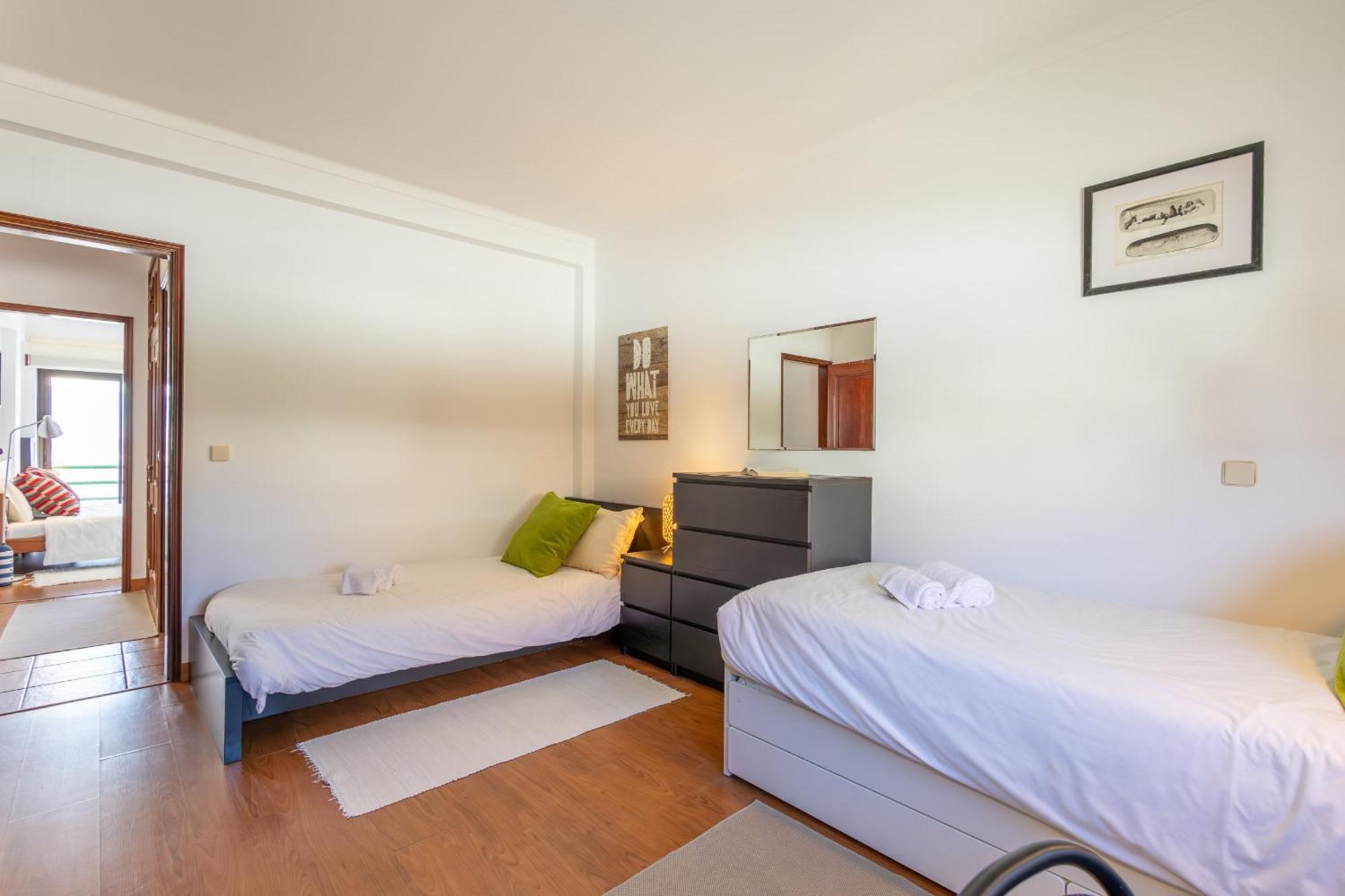 Concha Mar Com Vista Sobre A Baia Apartment เซามาร์ทินโญโดปอร์โต ภายนอก รูปภาพ